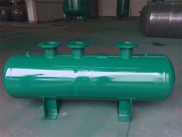 1679991473376569.jpeg 卫滨卫滨卫滨蒸汽分气缸1.jpeg
